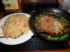 台湾料理 鴻翔 粟田店