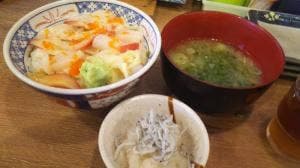 磯丸水産 神田北口店
