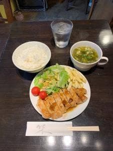 小料理屋ダイニング クレバ