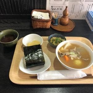 おむすびと豚汁の店 なんぶ屋