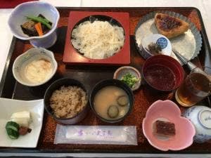 お食事処 ほうろく亭