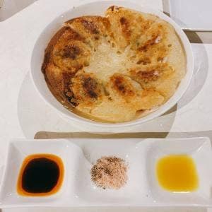 チョーハンの餃子