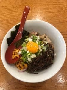 煮干中華 ゆきと花