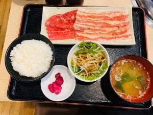 焼肉 蔵 砺波店