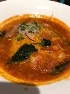 真っ赤ならーめん とまこ 三宮センタープラザ店