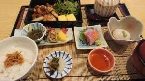 あじ彩 真