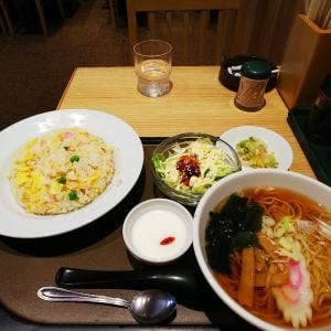 ラーメン亭 よ志乃 西口店