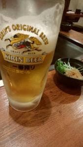 カチャカチャ。