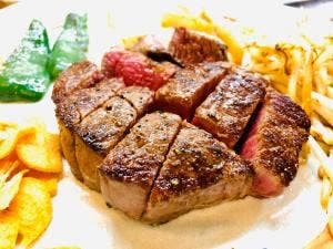 ステーキハウスあなだ