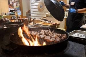 カリフォル肉酒場 名駅本店