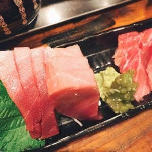 立ち寿司 ホルモン 新鮮や!