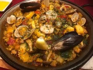 スペイン料理レストラン エルヴィエント