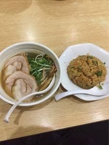 ラーメンガッツン 南草津本店