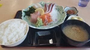 産直や よつくら亭