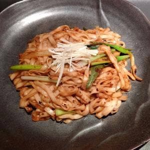 鉄板家庭料理 岡本どんどん