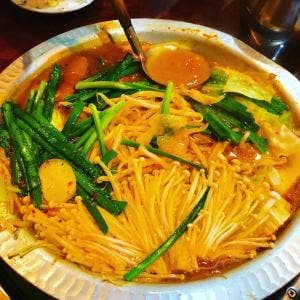 新世界もつ鍋屋 福島店