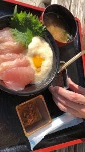 勝浦漁港にぎわい広場朝市