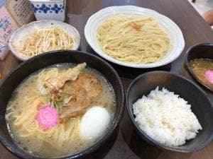 麺屋 はちれん
