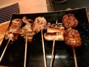 薄利多賣半兵ヱ 長崎観光通から銅座町通りへ入った三八ラーメン隣の青い山脈の看板が目印店