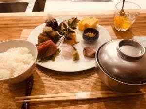 四季料理 桃か