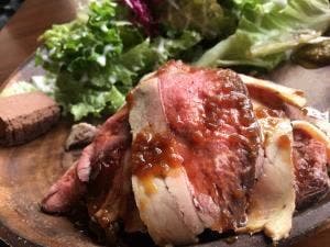 熟成肉バル bond