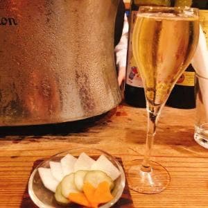 Standing Wine Bar AWA