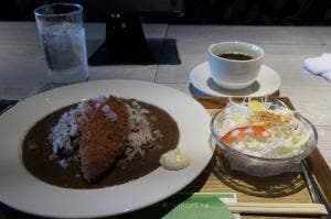 NUTS CAFE TRIP
