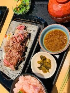 石焼ステーキ 贅 白山店