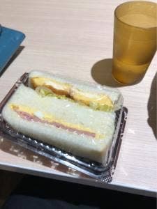 VIE DE FRANCE ホワイティ梅田店