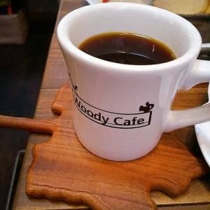 Woody Cafe