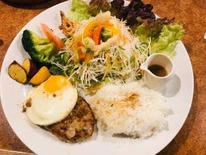 びっくりドンキー 奈良学園前店
