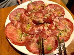 炭火焼肉ホルモン いこら