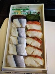 東華軒 東口売店