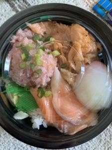 魚丼 川崎大師店