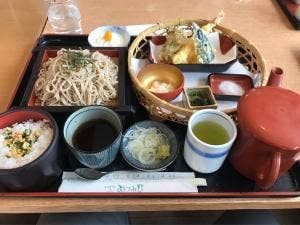 レストラン あづみ野