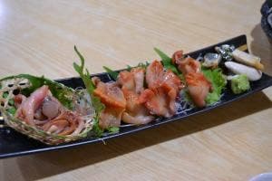 活魚季節料理 よしざわ