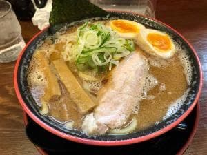 節系とんこつらぁ麺 おもと