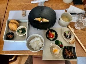 ギャラリーカフェTOMO