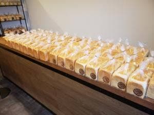 新出製パン所 赤祖父分所