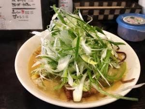 らーめん初代 社