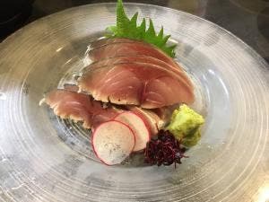 旨い肴・炭火焼 しずる