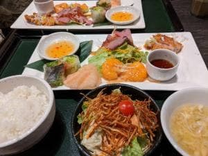 チャイニーズリゾートダイニング 媽媽や 洞店