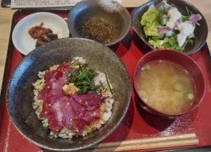 馬刺し馬肉料理専門店 波津馬 福岡店