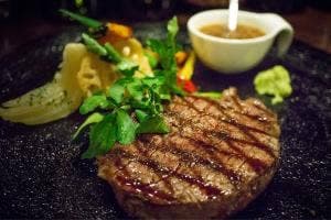洋食屋セピア