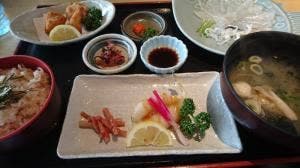 ふくの関 カモンワーフ店