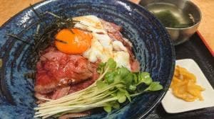 焼肉丼専門店 はやらせ亭