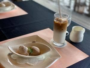 カリフォルニアテーブル