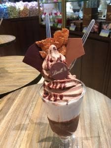 リンツ ショコラ カフェ ルミネ北千住店