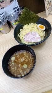 めん屋 かみいた
