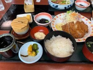 さんぞくや 東福岡店